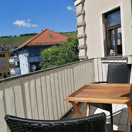 Charming With Parking Spot Würzburg